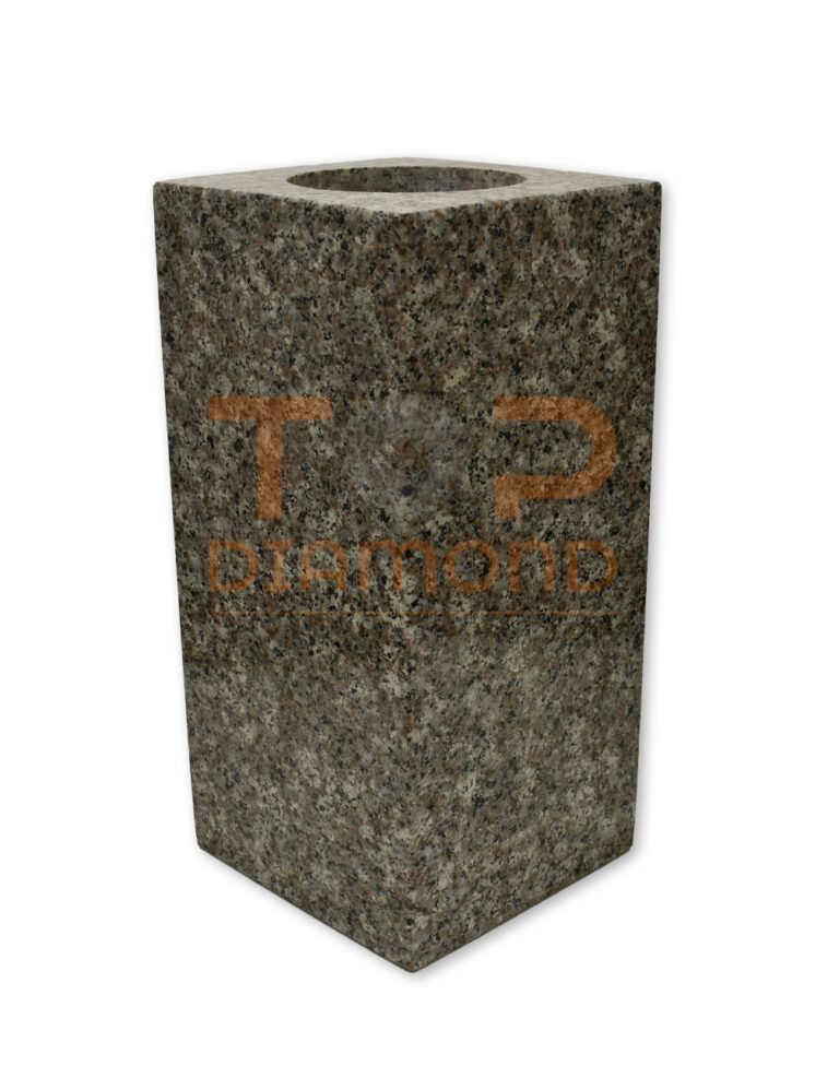 WAZON GRANITOWY KWADRATOWY BRĄZ KRÓLEWSKI
