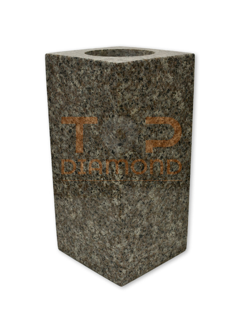 WAZON GRANITOWY KWADRATOWY BRĄZ KRÓLEWSKI