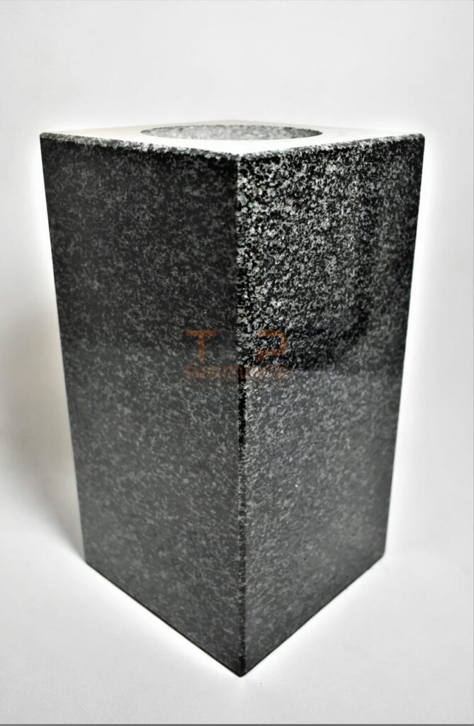 WAZON GRANITOWY KWADRATOWY WK1 IMPALA 15x15x30