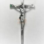 KRZYŻ Z PASYJKĄ ALUMINIOWY CHROMOWANY 45 cm