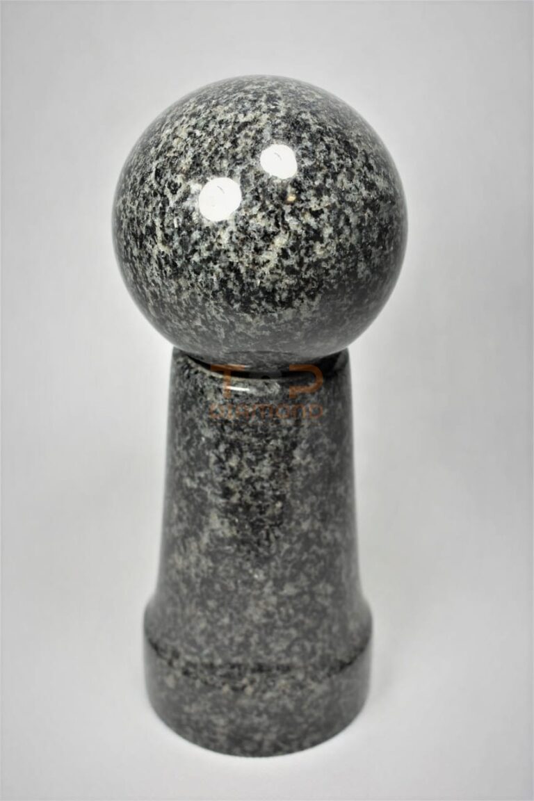 KULA GRANITOWA IMPALA 10cm + PODSTAWKA