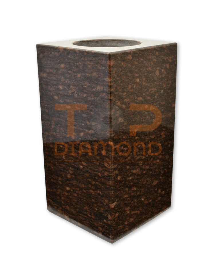 WAZON GRANITOWY KWADRATOWY STAR RUBBY