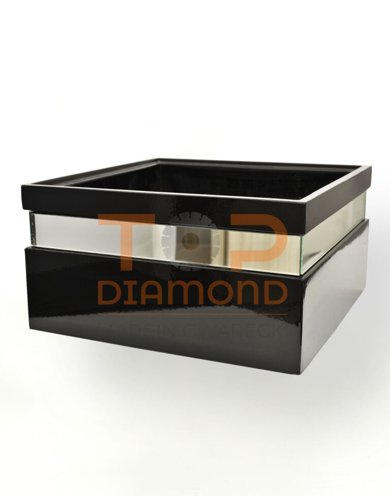 MISA NAGROBNA Z ŻYWICY CZARNA KWADRATOWA 24 cm