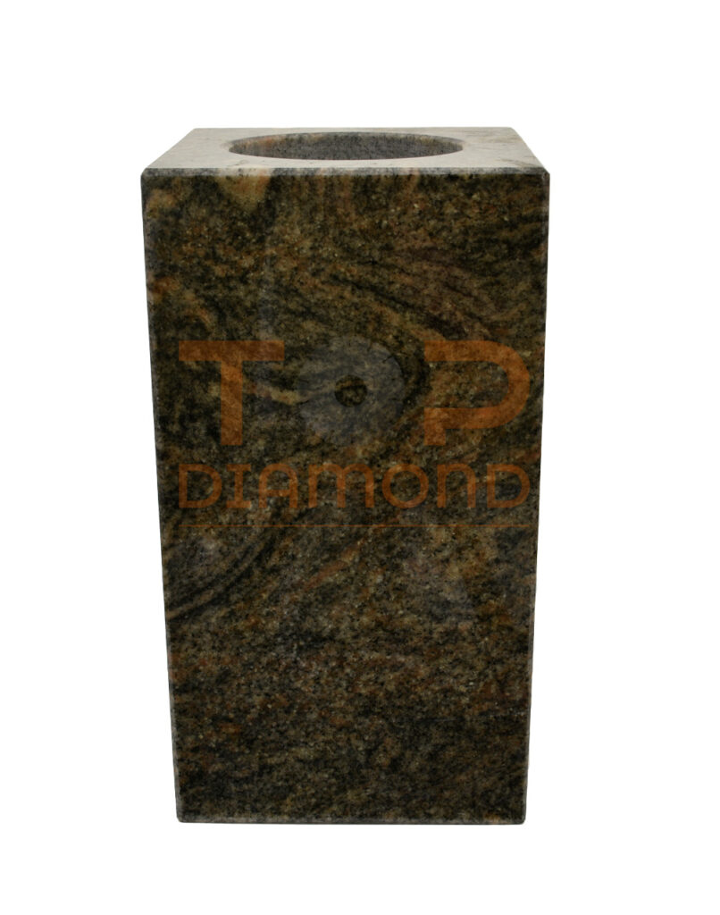 WAZON GRANITOWY KWADRATOWY 15x15x28 HIMALAJA